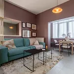 Holt - Breaking Dawn Бухарест