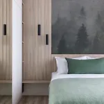 Holt - Breaking Dawn Апартаменти