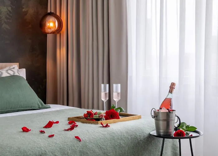 Holt - Breaking Dawn *