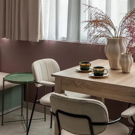 Apartment Holt - Breaking Dawn