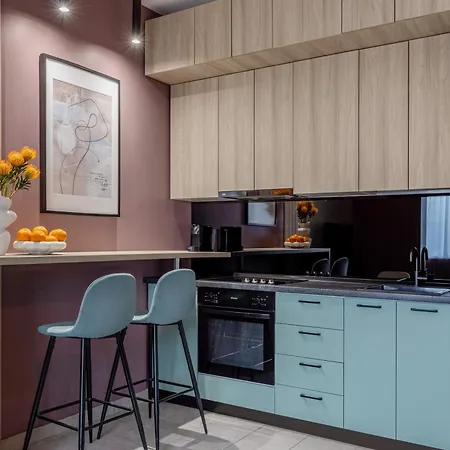 Holt - Breaking Dawn *